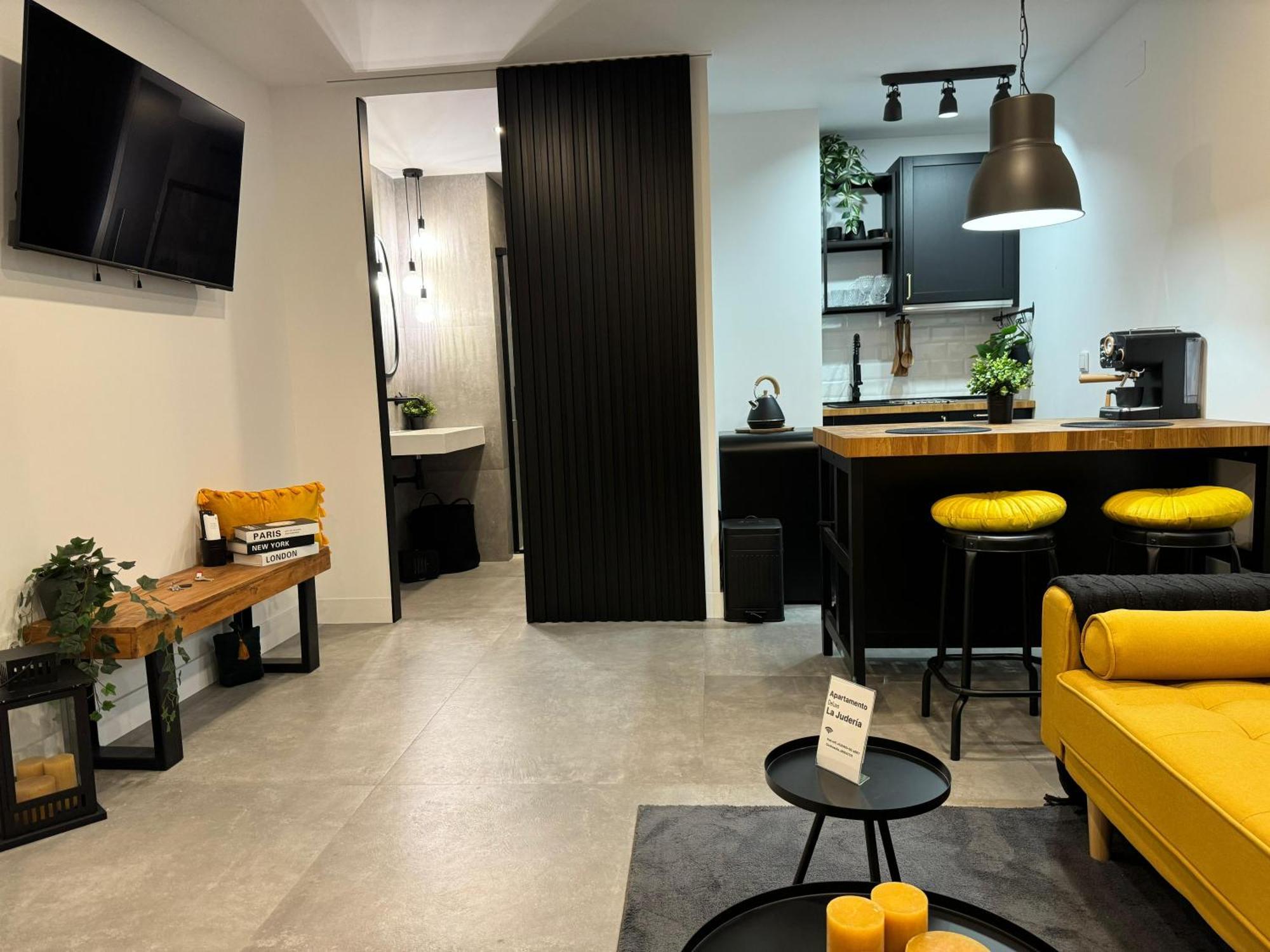 Apartamento Deluxe Lajuderia Con Parking Gratis Cordoba Exterior photo