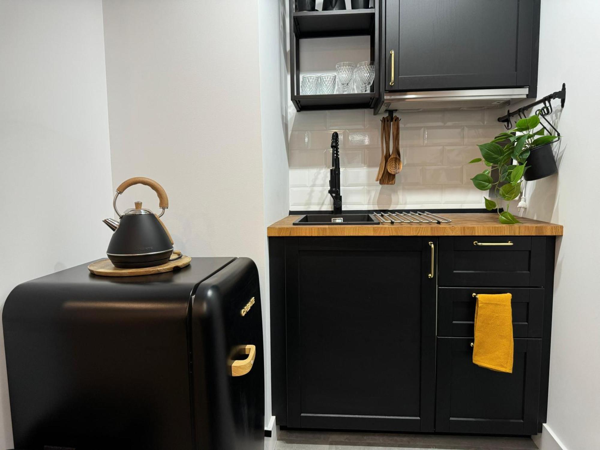 Apartamento Deluxe Lajuderia Con Parking Gratis Cordoba Exterior photo